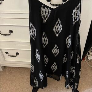 Charming Charlie Black and White Geometric Dress Med